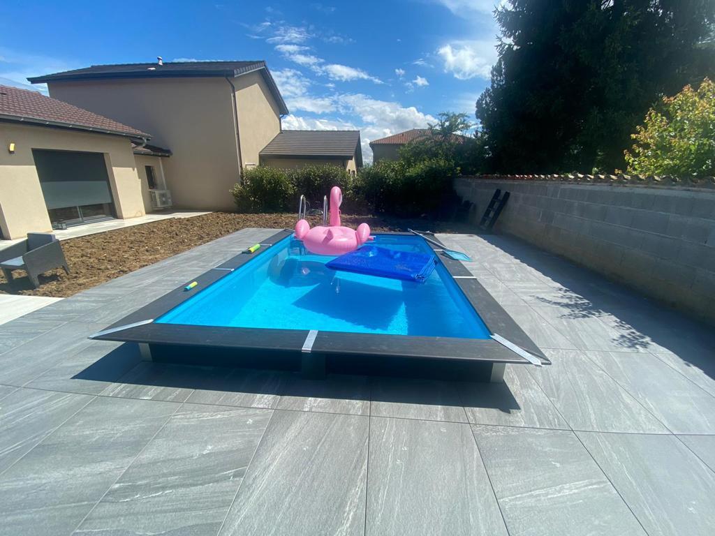 infinity innovation pool rectangle l with pink circle